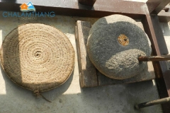 Traditional grinding stone at Chalamthang homestay